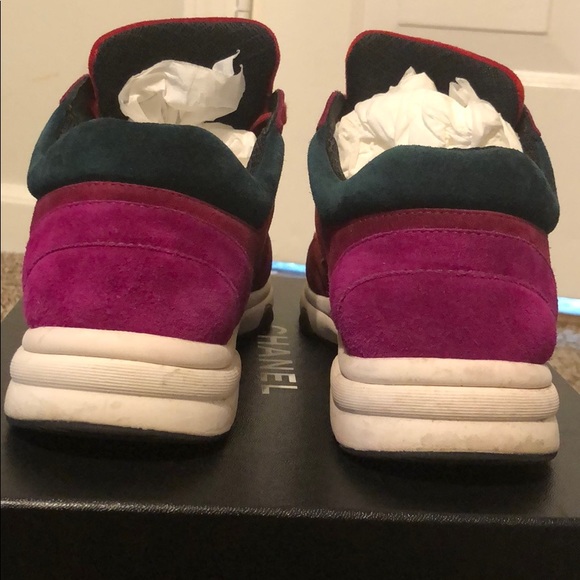 🚫SOLD🚫 CHANEL SNEAKERS - Picture 3 of 8